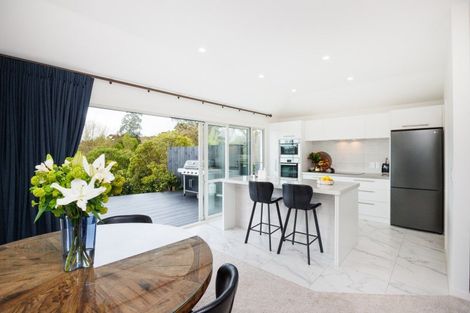 Photo of property in 28 Cashmere Drive, Fitzherbert, Palmerston North, 4410