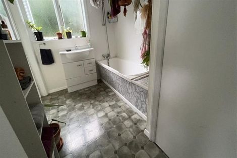 Photo of property in 82- 84 Queen Street, Westport, 7825