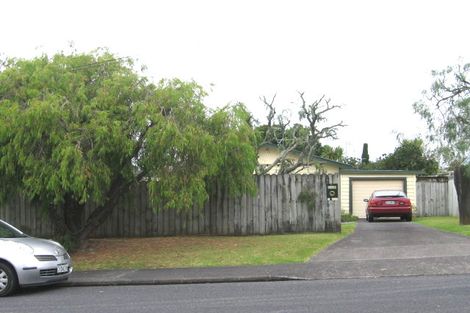 Photo of property in 1/6 Holland Road, Hillcrest, Auckland, 0627