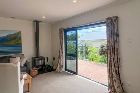 Photo of property in 10 Rexwood Estate, Carterton, 5713