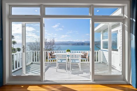 Photo of property in 66 Seatoun Heights Road, Seatoun, Wellington, 6022
