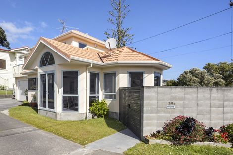 Photo of property in 29b The Parade, Island Bay, Wellington, 6023