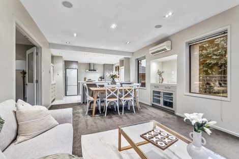 Photo of property in 120 Glandovey Road, Strowan, Christchurch, 8052