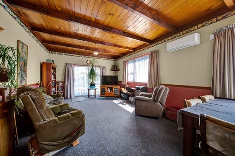 Photo of property in 56 Vogel Street, Hawera, 4610