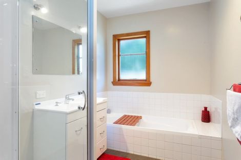 Photo of property in 2 Spring Grove Street, Spreydon, Christchurch, 8024