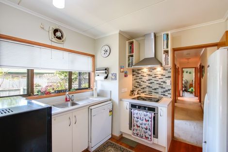 Photo of property in 28 Caxton Street, Onekawa, Napier, 4110