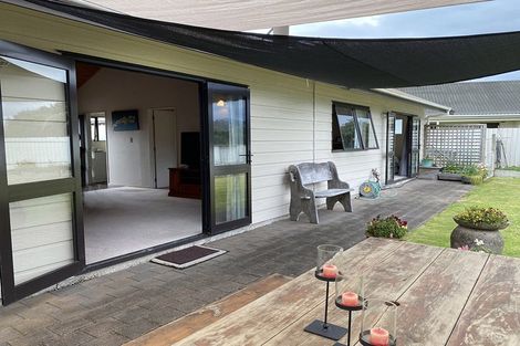 Photo of property in 152 Mayfair Avenue, Whangamata, 3620