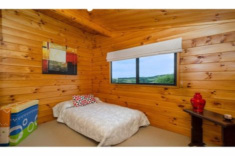 Photo of property in 535 Peak Road, Helensville, 0875