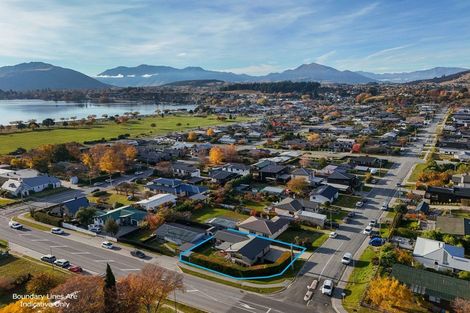 Photo of property in 165 Warren Street, Wanaka, 9305