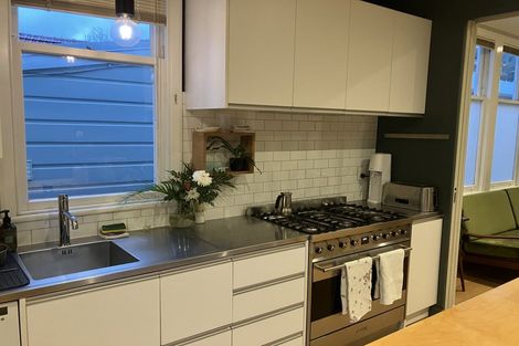 Photo of property in 166 Owen Street, Newtown, Wellington, 6021