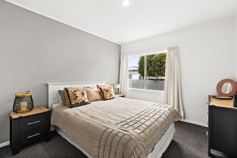 Photo of property in 35 Coventry Avenue, Tamatea, Napier, 4112