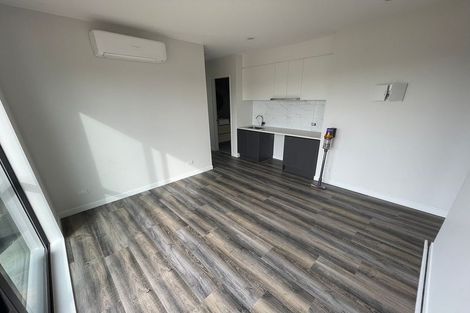 Photo of property in 7 Pepeke Way, Orewa, 0931