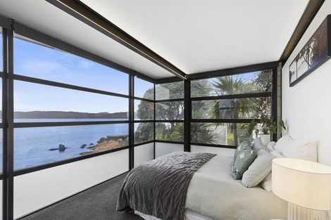 Photo of property in 377a Karaka Bay Road, Karaka Bays, Wellington, 6022
