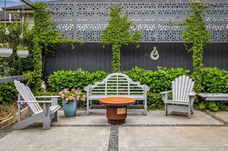 Photo of property in 91 Pohutukawa Parade, Riverhead, 0820