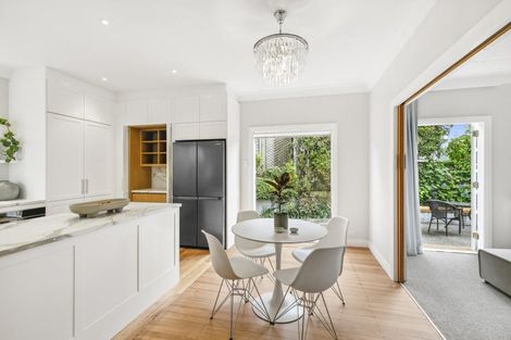 Photo of property in 32 Cecil Road, Wadestown, Wellington, 6012