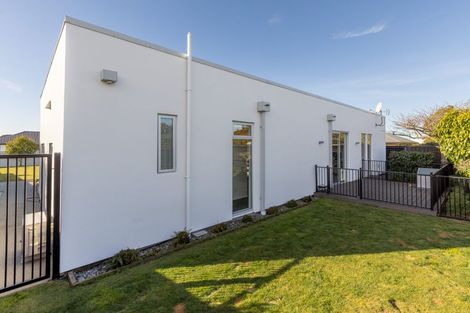 Photo of property in 11 Saint Pauls Place, Burwood, Christchurch, 8083