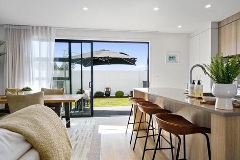 Photo of property in 2/102 Swayne Road, Cambridge, 3434