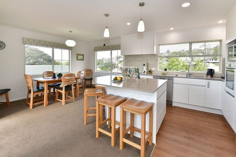 Photo of property in 19 Vista Motu, Red Beach, 0932