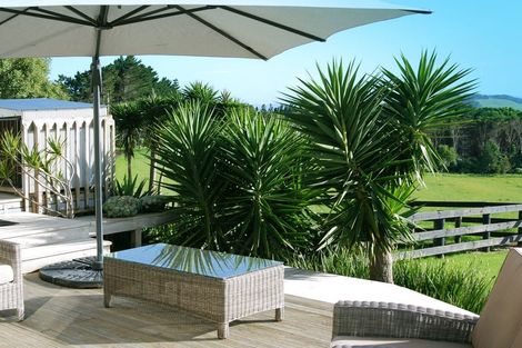 Photo of property in 79 Fuller Road, South Head, Helensville, 0874