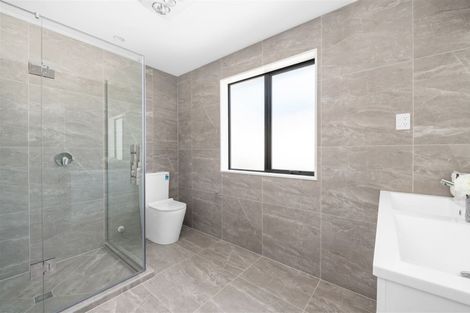 Photo of property in 36 Mcwhirters Farm Lane, Massey, Auckland, 0614