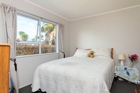 Photo of property in 4b Owens Road, Waiuku, 2123