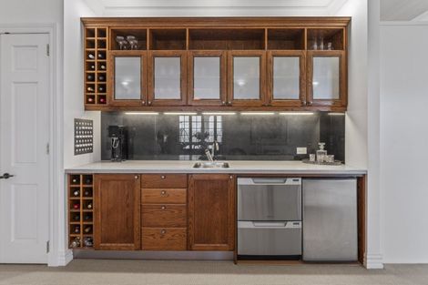 Photo of property in 423 Gillespie Place, Acacia Bay, Taupo, 3385