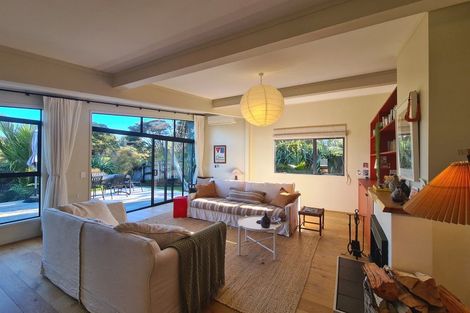 Photo of property in 70 Driving Creek Road, Coromandel, 3506