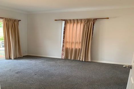 Photo of property in 2 Glastry Close, East Tamaki Heights, Auckland, 2016