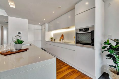 Photo of property in Clyde Quay Wharf, 7u1b Clyde Quay Wharf, Te Aro, Wellington, 6011