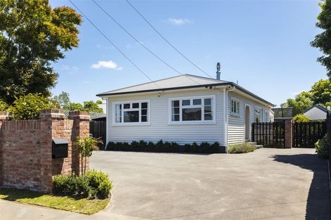 Photo of property in 155 Weston Road, St Albans, Christchurch, 8052