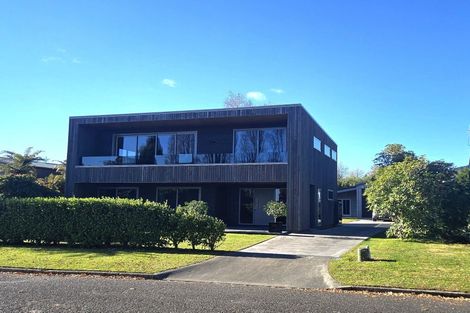 Photo of property in 6 Keitha Place, Kinloch, Taupo, 3377