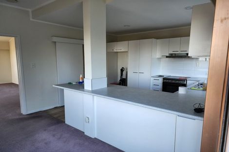 Photo of property in 43 Girrahween Drive, Totara Vale, Auckland, 0629