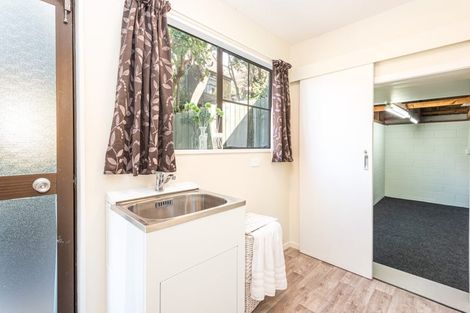 Photo of property in 1 Dalgarven Place, Hillsborough, Christchurch, 8022