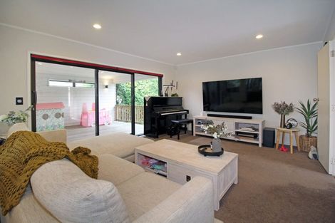 Photo of property in 30 Corunna Road, Milford, Auckland, 0620