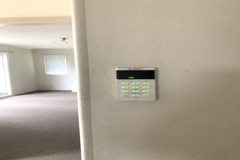 Photo of property in 37 Christmas Road, Manurewa, Auckland, 2102