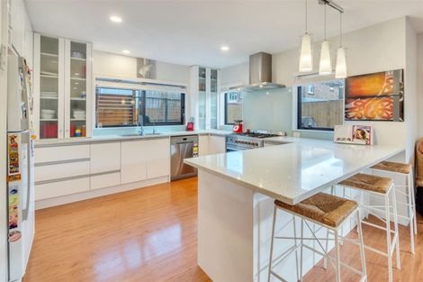 Photo of property in 7a Roberts Road, Te Atatu South, Auckland, 0610