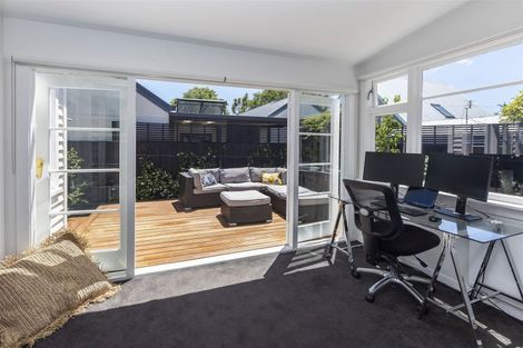 Photo of property in 155 Weston Road, St Albans, Christchurch, 8052
