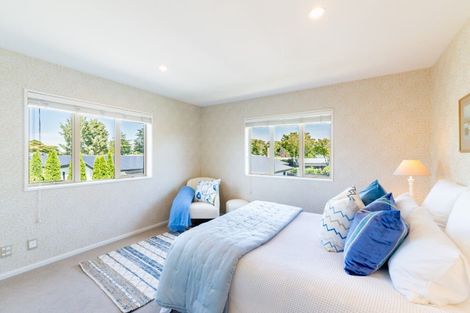 Photo of property in 16a Hadlow Place, Burnside, Christchurch, 8041