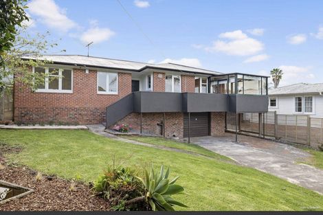 Photo of property in 10 Kerrykeel Drive, Flat Bush, Auckland, 2019