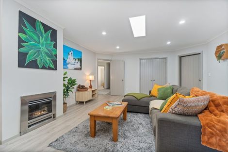 Photo of property in 13 Cobham Lane, Whitianga, 3510