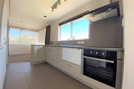 Photo of property in 41 Bodi Place, Te Atatu South, Auckland, 0610