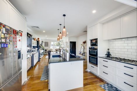 Photo of property in 210 Tudor Avenue, Mayfair, Hastings, 4122