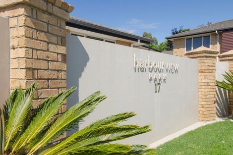 Photo of property in 15/17 Simmonds Grove, Greerton, Tauranga, 3112