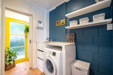 Photo of property in 11 Havenwood Place, Birkenhead, Auckland, 0626