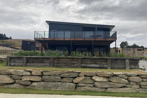 Photo of property in 30 Kirimoko Crescent, Wanaka, 9305