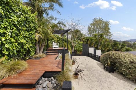 Photo of property in 11 Rangeview Road, Sunnyvale, Auckland, 0612