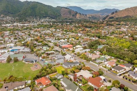 Photo of property in 11 Rimu Street, Waikanae, 5036