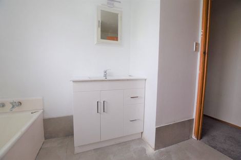Photo of property in 11a Brunner Road, Glen Eden, Auckland, 0602