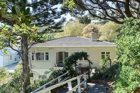 Photo of property in 33 Bentinck Avenue, Strathmore Park, Wellington, 6022