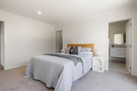 Photo of property in 10 Oralee Terrace, Peacocke, 3206